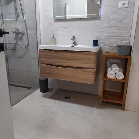 Olive Tree Apartment Makarska